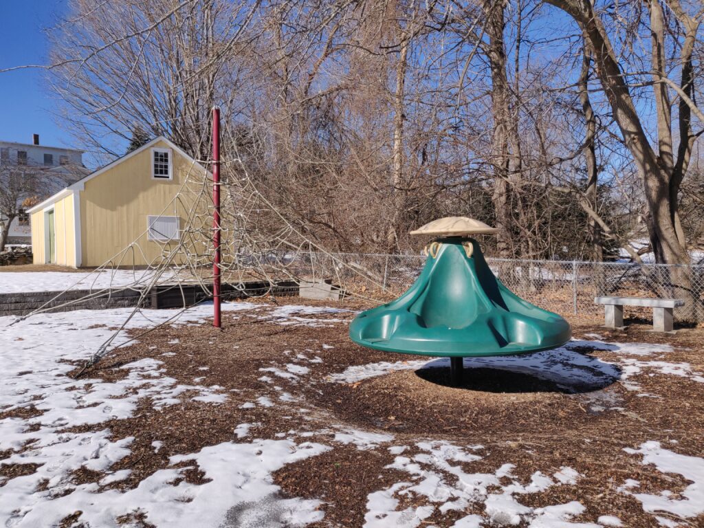 hollis library playground