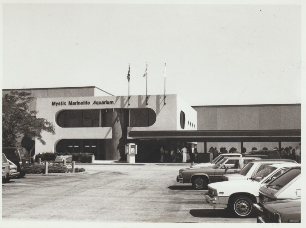 Original Mystic Marinelife Aquarium building in 1973