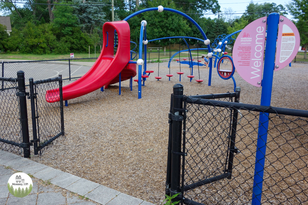 portsmouth nh playground, fenced